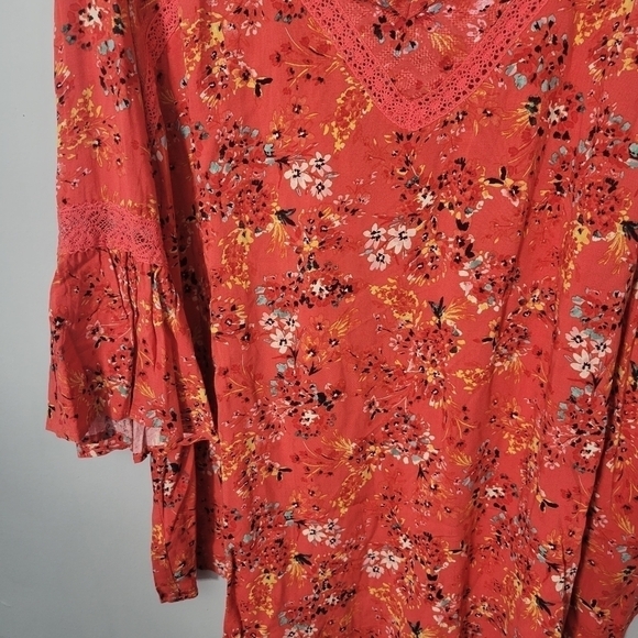 Torrid Orange Floral Bell Sleeve Blouse NWT - Picture 3 of 14